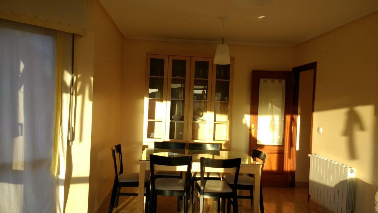 Comodo Apt 40M Playa . Apartment Noja Luaran gambar